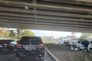 Hari Kedua Konser SEVENTEEN: Sekitar JIS Macet, Jukir Liar Aji Mumpung