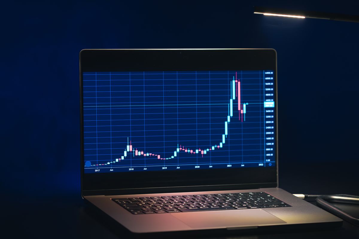 Masuk Papan Pemantauan Khusus Saham Chandra Daya Investasi (CDIA) Terus Menguat