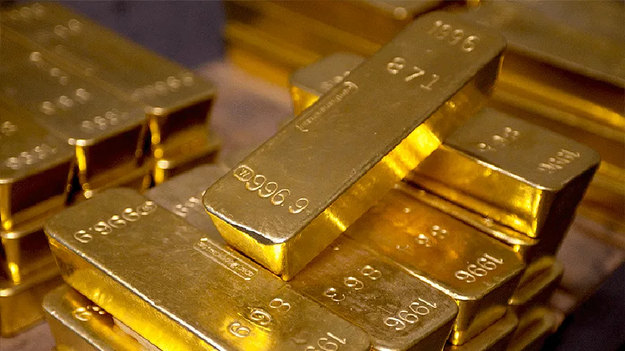 Harga Emas Akhirnya Runtuh, Takluk oleh “Musuh Abadi” nya